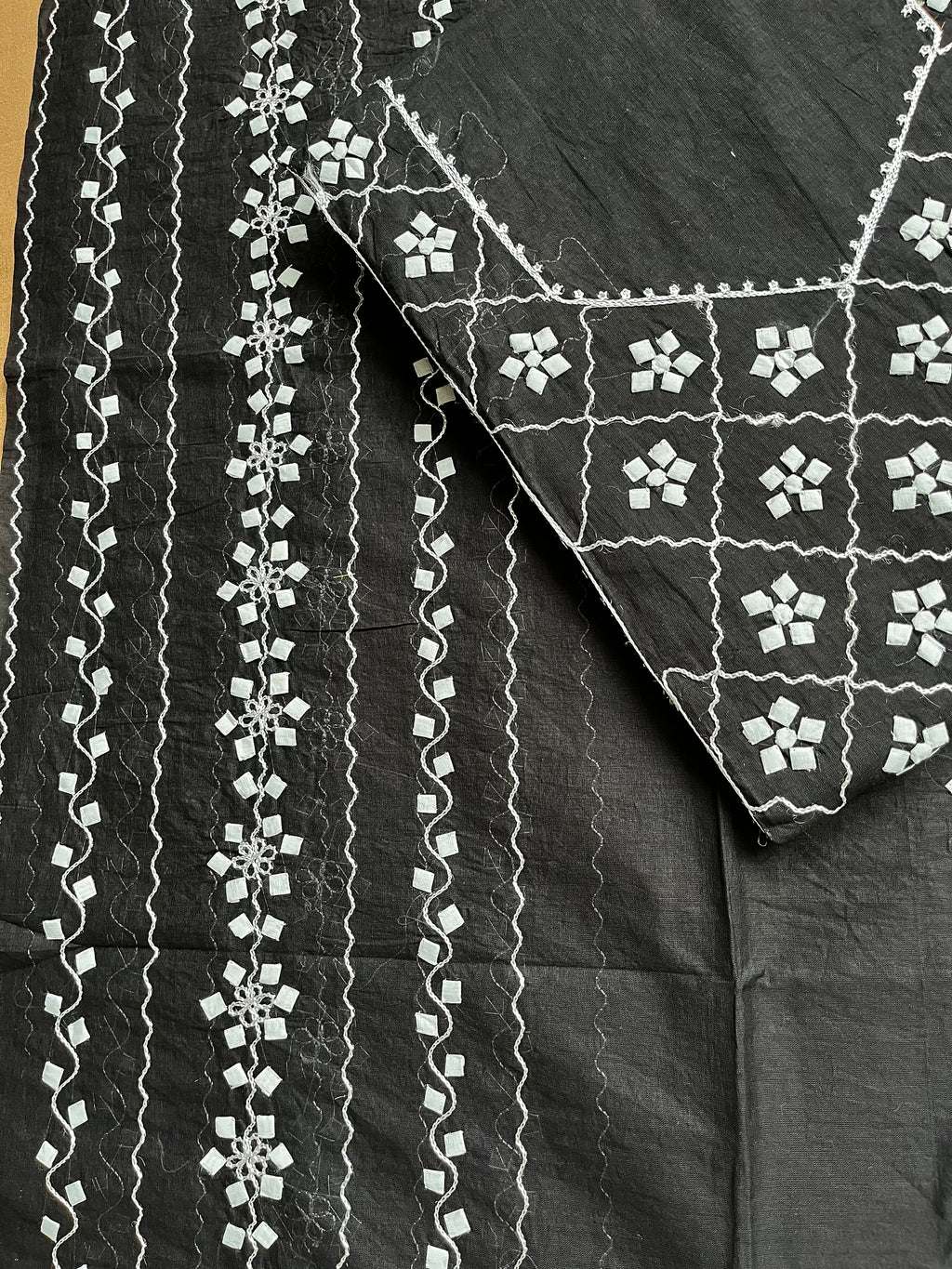 Black & White Check Design Suit (Patchkari Edition)